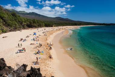 Best Beaches In Hawaii Most Beautiful And Scenic Beaches To Visit Thrillist