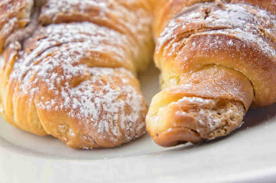 Best Breakfast Pastries from Around the World You Have to ...