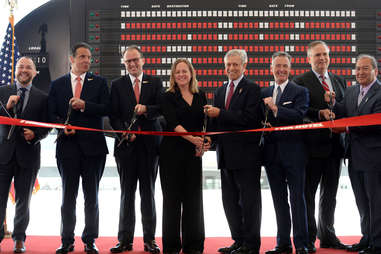 sunken lounge ribbon cutting twa hotel