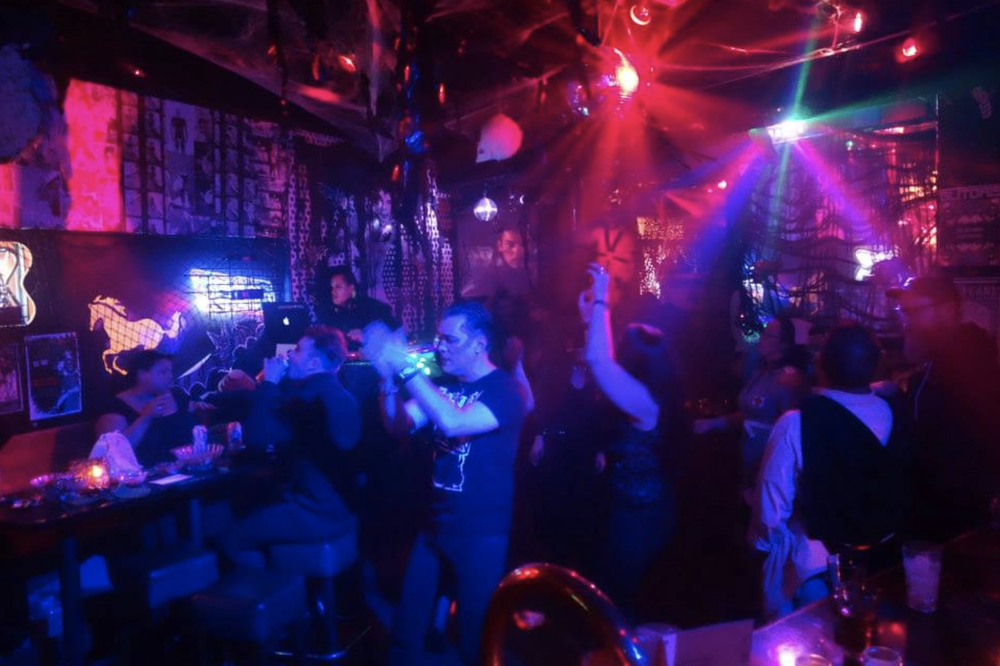 SUGAR DADDY GAY BUSCA SUGAR BABY