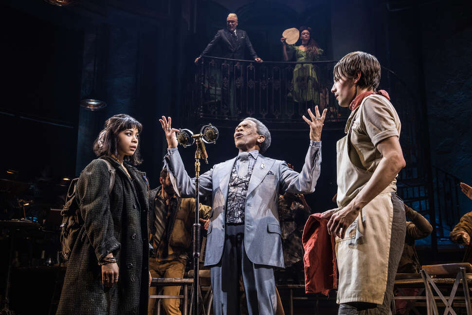 Best Broadway Shows 2020 Musicals And Plays In Nyc To See Right Now Thrillist 