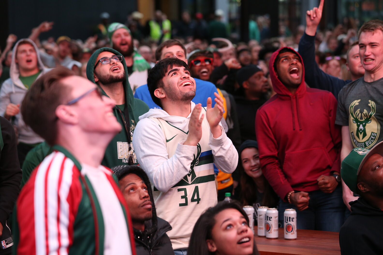 Best Fiserv Forum Restaurants and Bars Where to Eat Postgame Thrillist