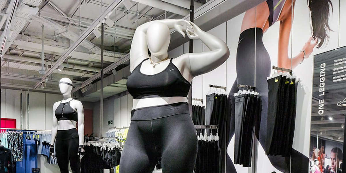 nike plus size mannequin