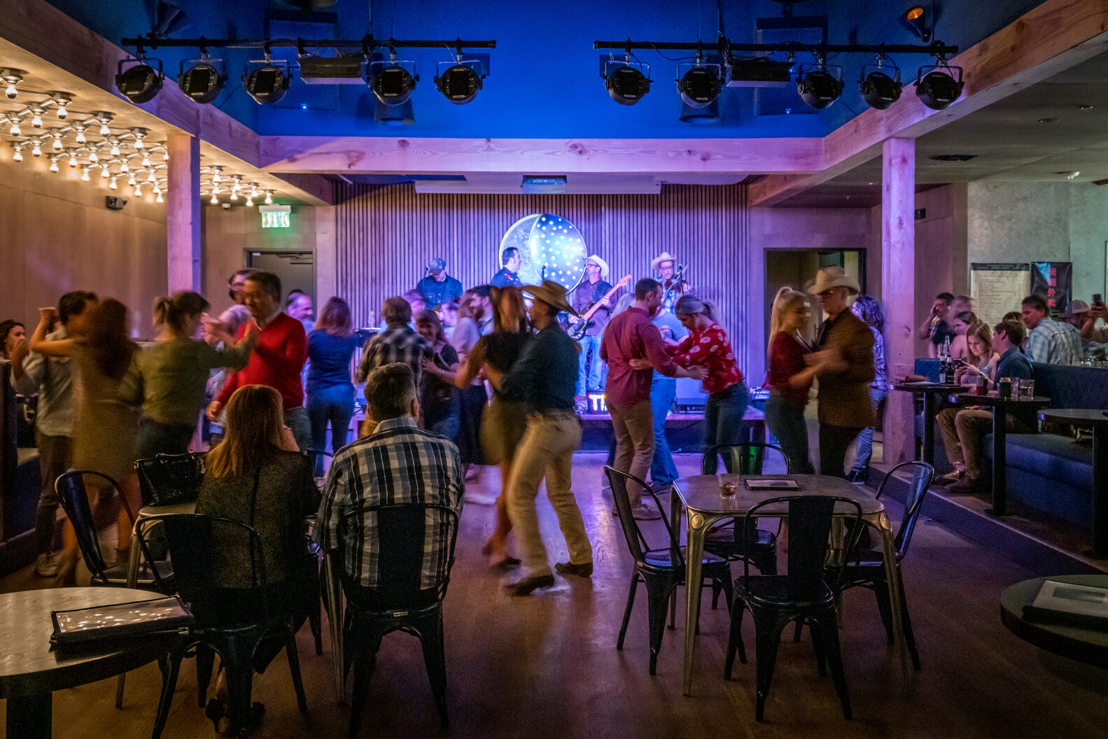 Best Singles Bars in Houston Where to Meet New People & Hook Up