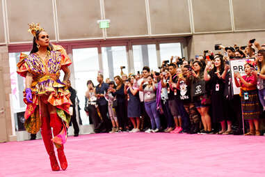 The world’s best drag queens gather to spill the tea at DragCon. 