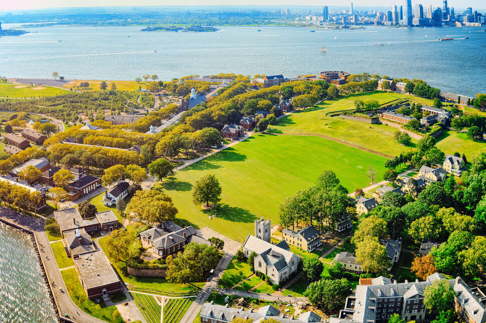 Things To Do On NYC's Islands: Governors Island, Roosevelt Island ...