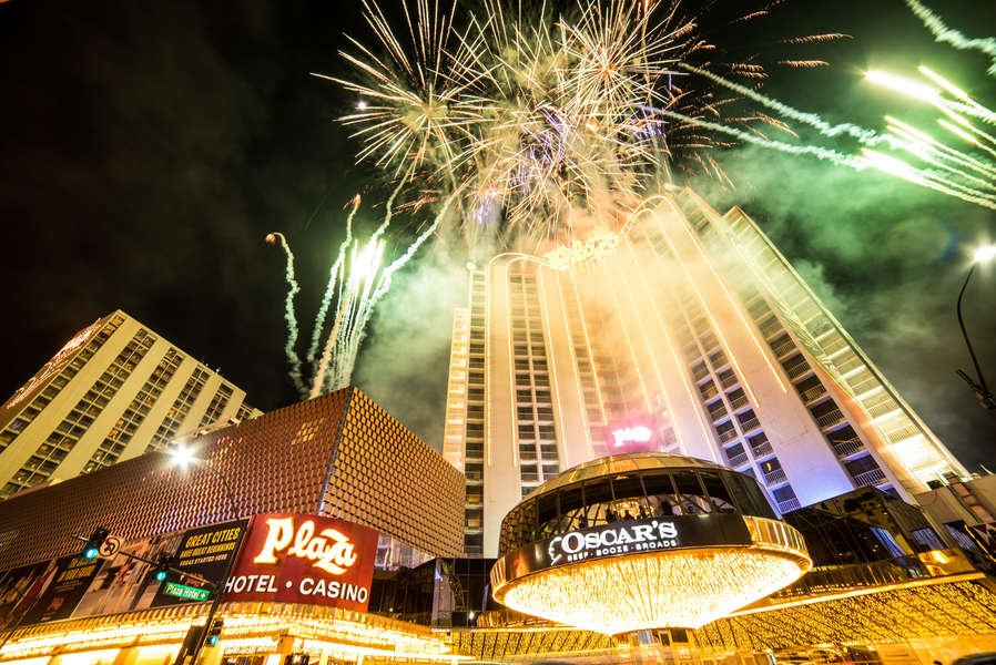 Las Vegas 4th Of July Fireworks 2019 Where To Watch Start Time