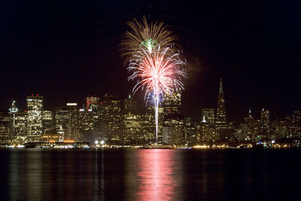 San Francisco Giants Fireworks 4th Of July Shirt - High-Quality