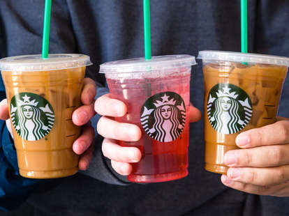 The Reason Starbucks Employees Can't Make More Than 3 Drinks At Once