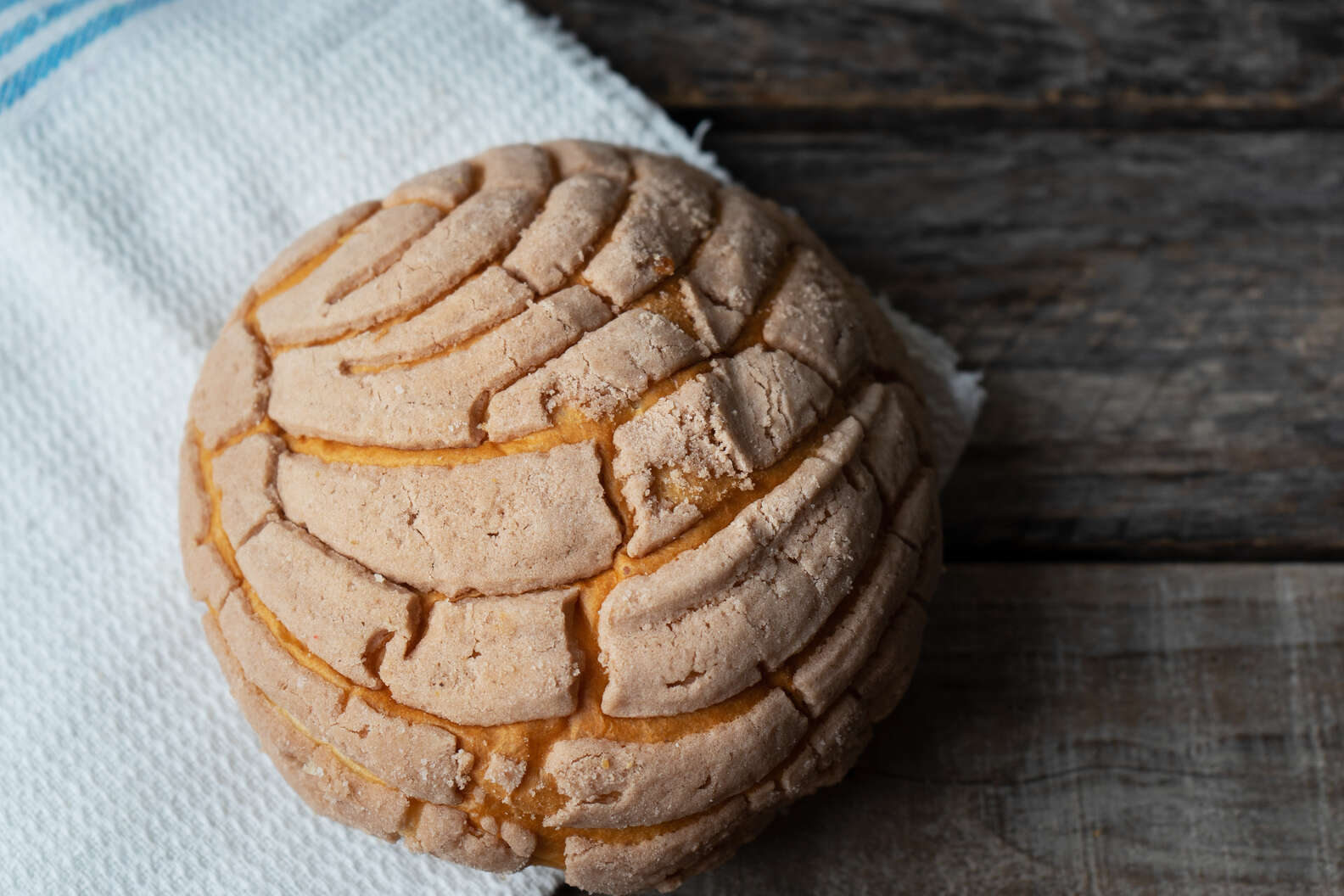 What Are Conchas? Mexico's Popular Breakfast Sweet Bread, Explained ...