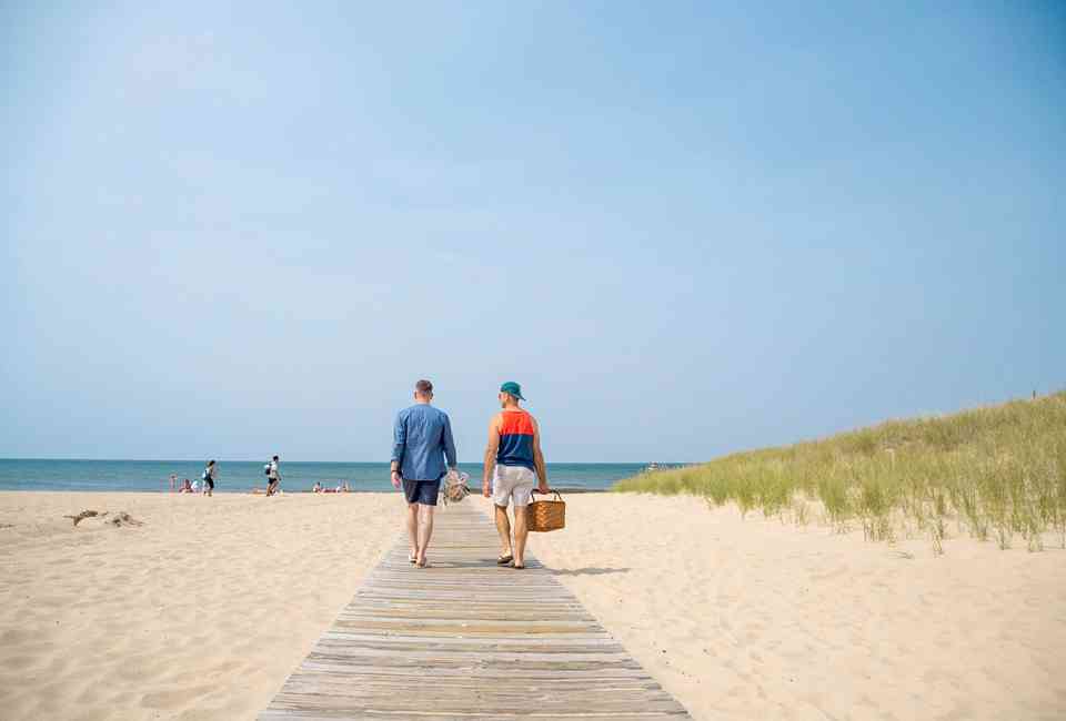 960px x 650px - Best Beach Towns in the US From the East Coast to the West ...