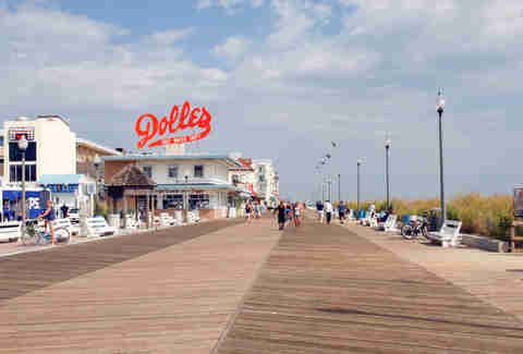 Best Beach Towns in the US From the East Coast to the West Coast ...