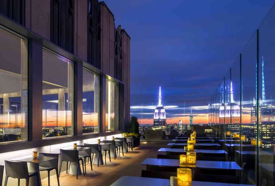 Best Rooftop Bars In Nyc Where To Drink Outside With A Great View