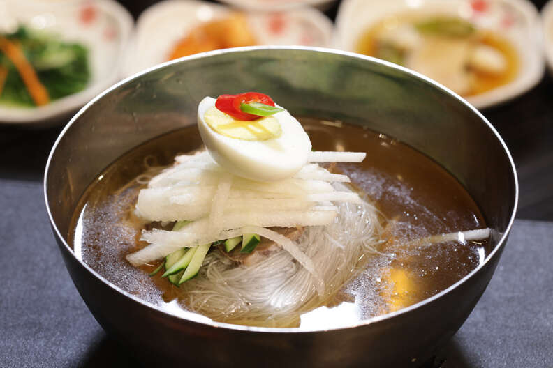 naengmyeon chilled korean noodle