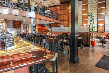 downtown louie’s lounge