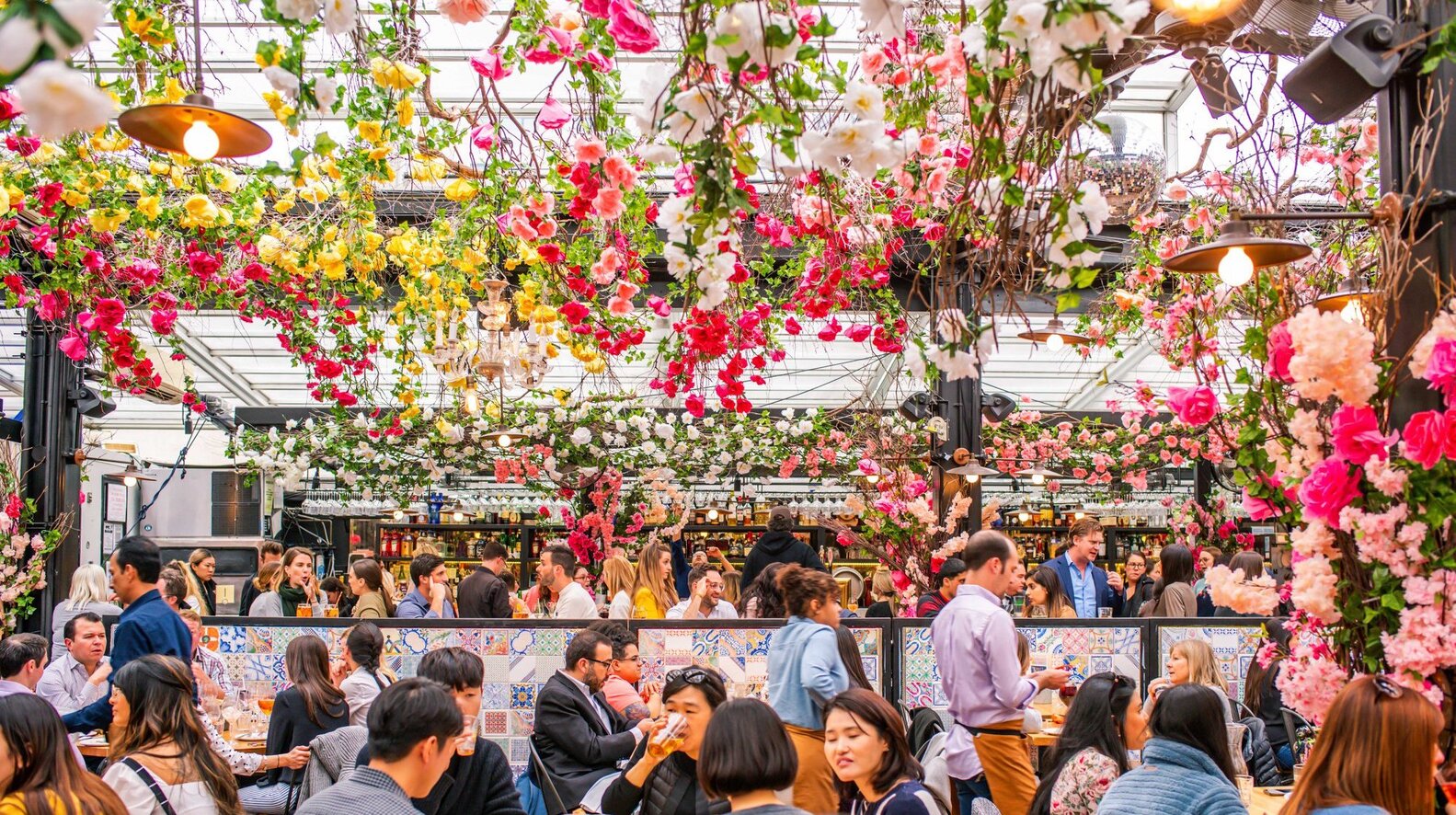 Best Indoor Bars, Restaurants & More With Outdoor Vibes in NYC - Thrillist