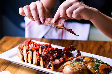 Best Brunch In Las Vegas Restaurants With Brunch Menus Worth