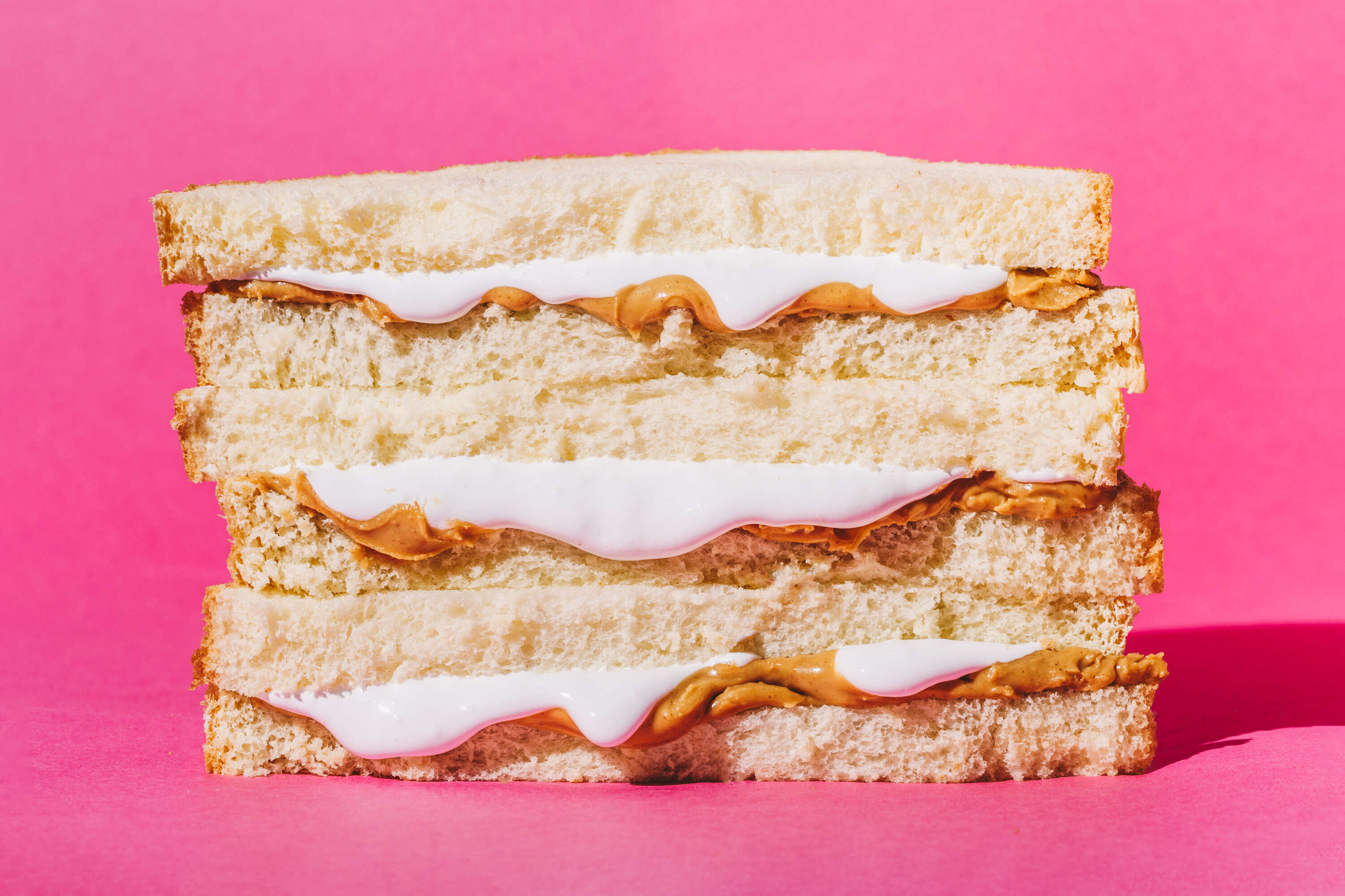 What is a Fluffernutter? A Nostalgic History of the Fluffernutter ...