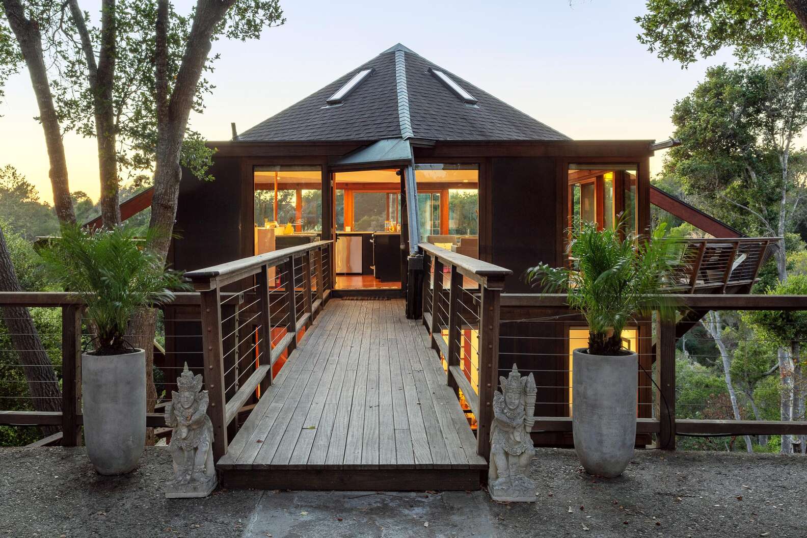 Best Airbnb Treehouses to Rent Right Now Real Treehouses You Can Book