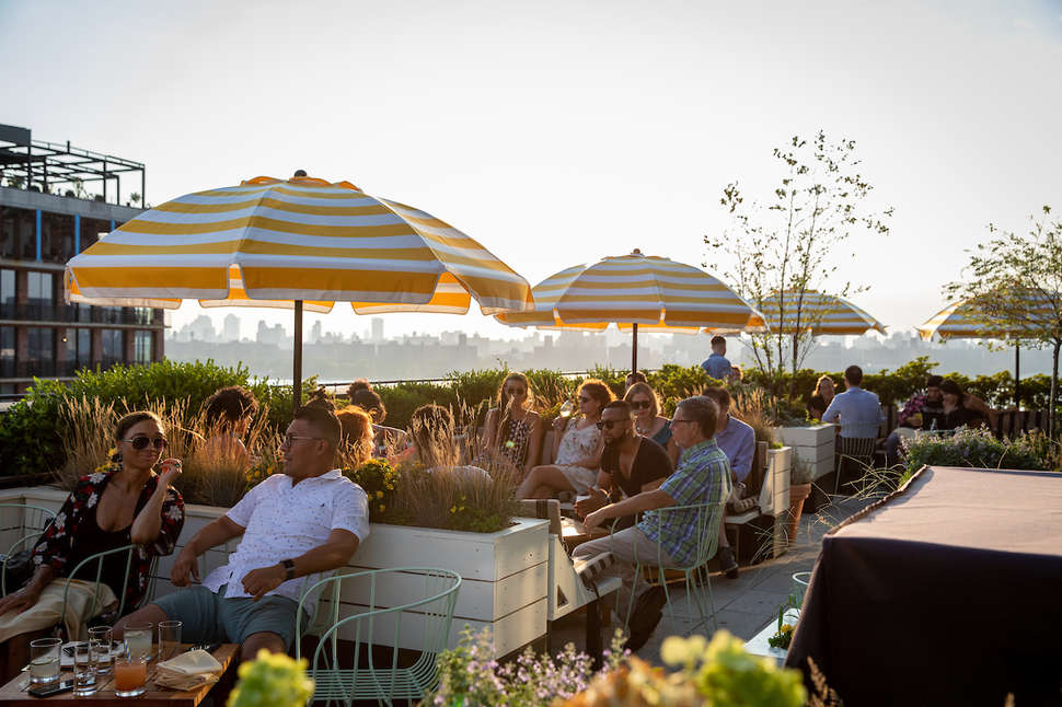 Best Rooftop Bars In Brooklyn Places To Drink With A View Right