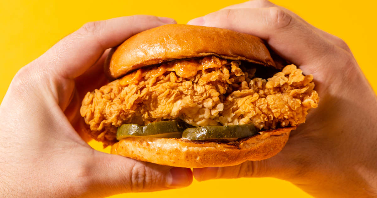 Popeyes Chicken Sandwich is Back: A Return Date is Finally Confirmed ...