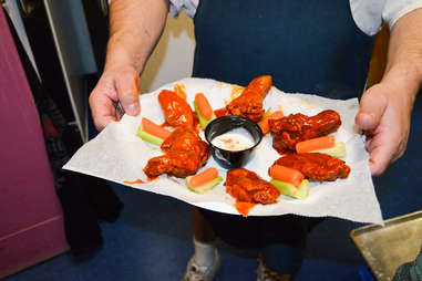Wingnutz