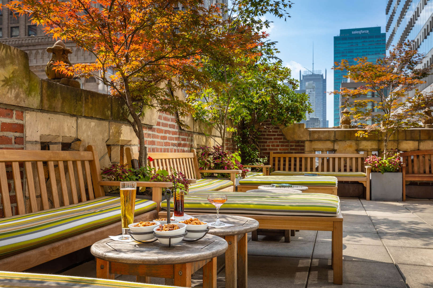 Best Rooftop Bars In Nyc Where To Drink Outside With A Great View