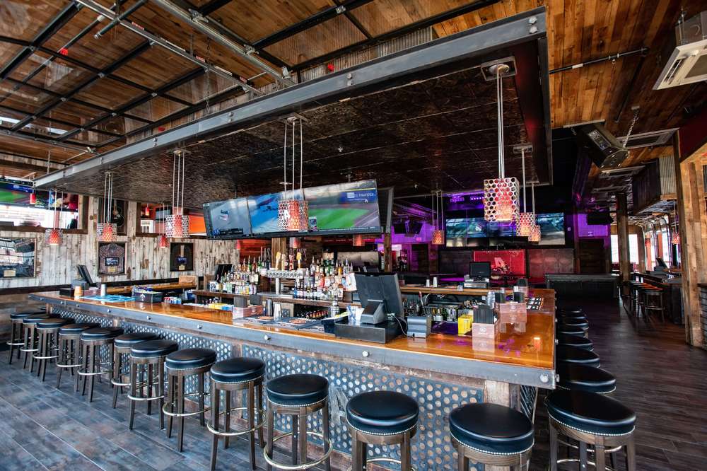 Best Rooftop Bars In Nashville Places To Drink Outside With A View Thrillist