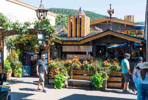 Best Beer Gardens in America: German Beer Gardens Near Me ...