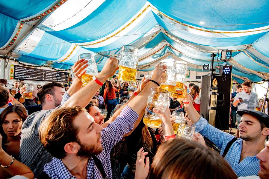 Oktoberfest in NYC 2019 Pub Crawls, Bars and More Oktoberfest Events