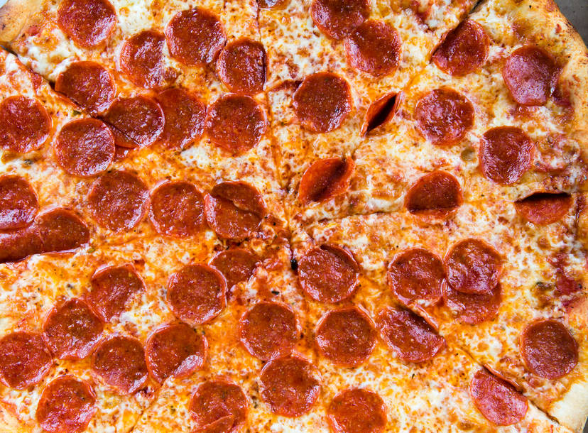 National Pepperoni Pizza Day Deals 2019 Where To Get Free Pizza Today Thrillist