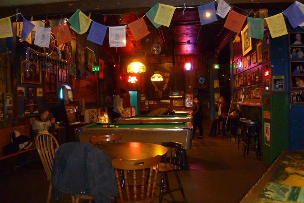 Best Seattle Dive Bars Where To Find Good Cheap Neighborhood Bars Thrillist