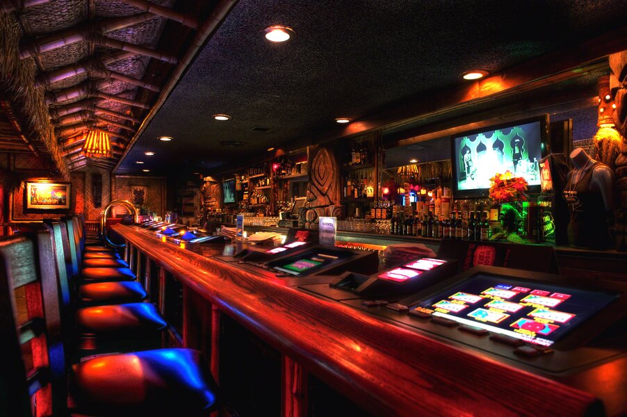 Best Dive Bars in Las Vegas Where to Find Good Neighborhood Bars Thrillist