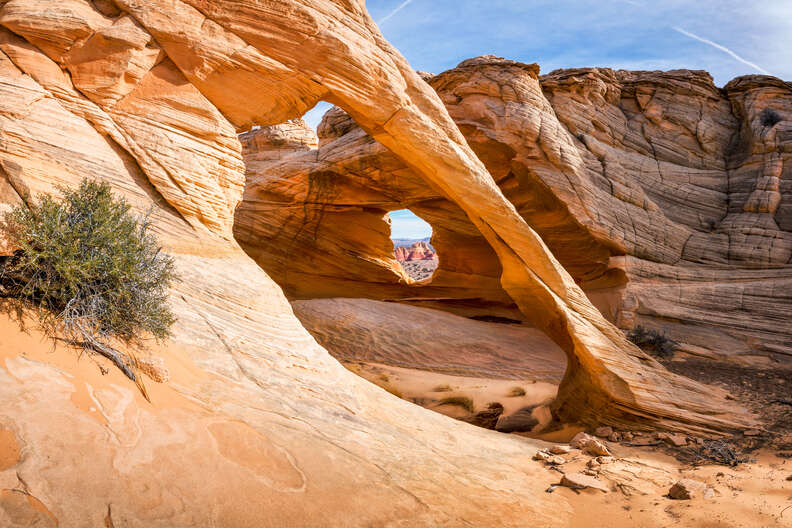 melody arch, vermilion cliffs