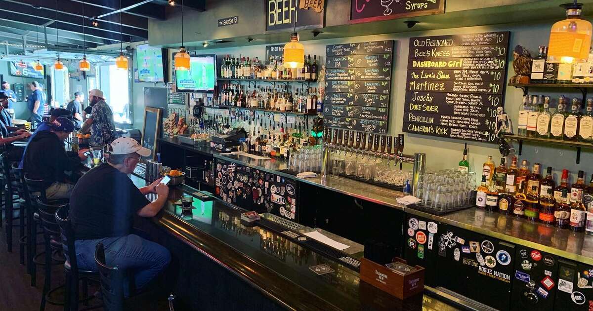 Best San Diego Dive Bars for Cheap Drinks Thrillist