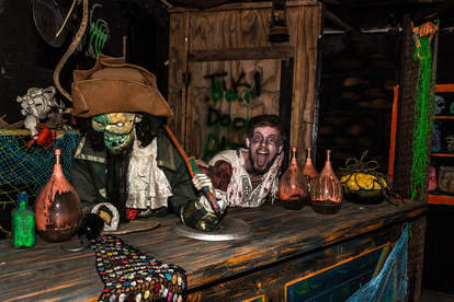 Best Haunted Houses In Dallas Where To Get Scared In Dfw Right