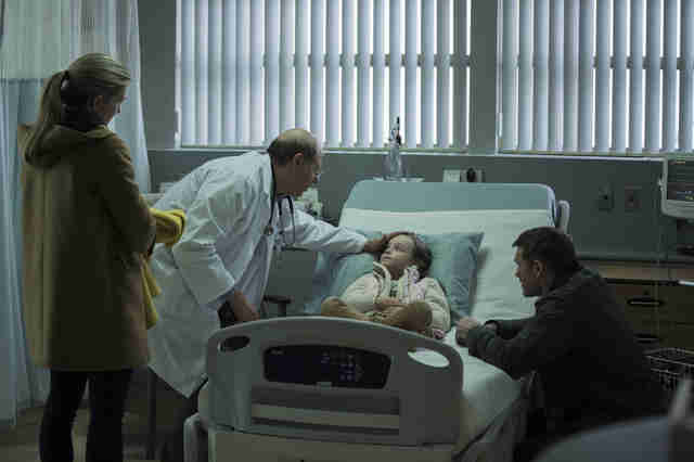 'Fractured' Netflix Movie Review: Sam Worthington Drama ...