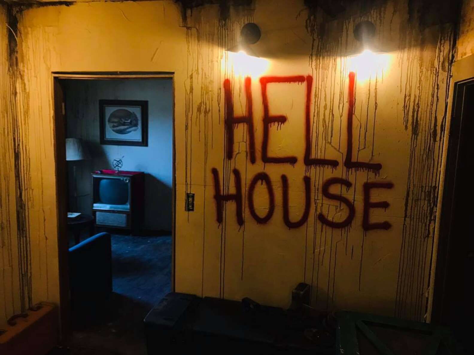 best haunted houses to go to in indiana