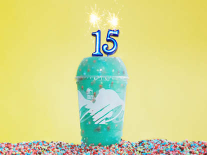 Taco Bell S New Baja Blast Birthday Freeze Celebrates 15 Years
