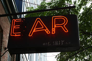 Ear Inn