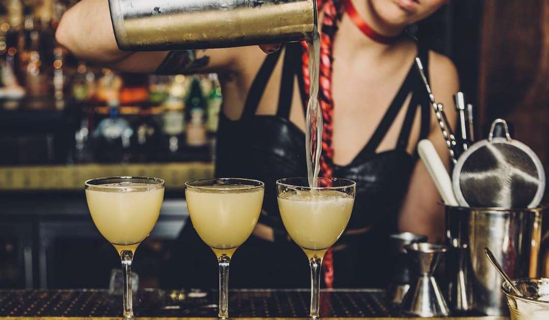 Best Bars In La Right Now The Coolest Places To Drink In