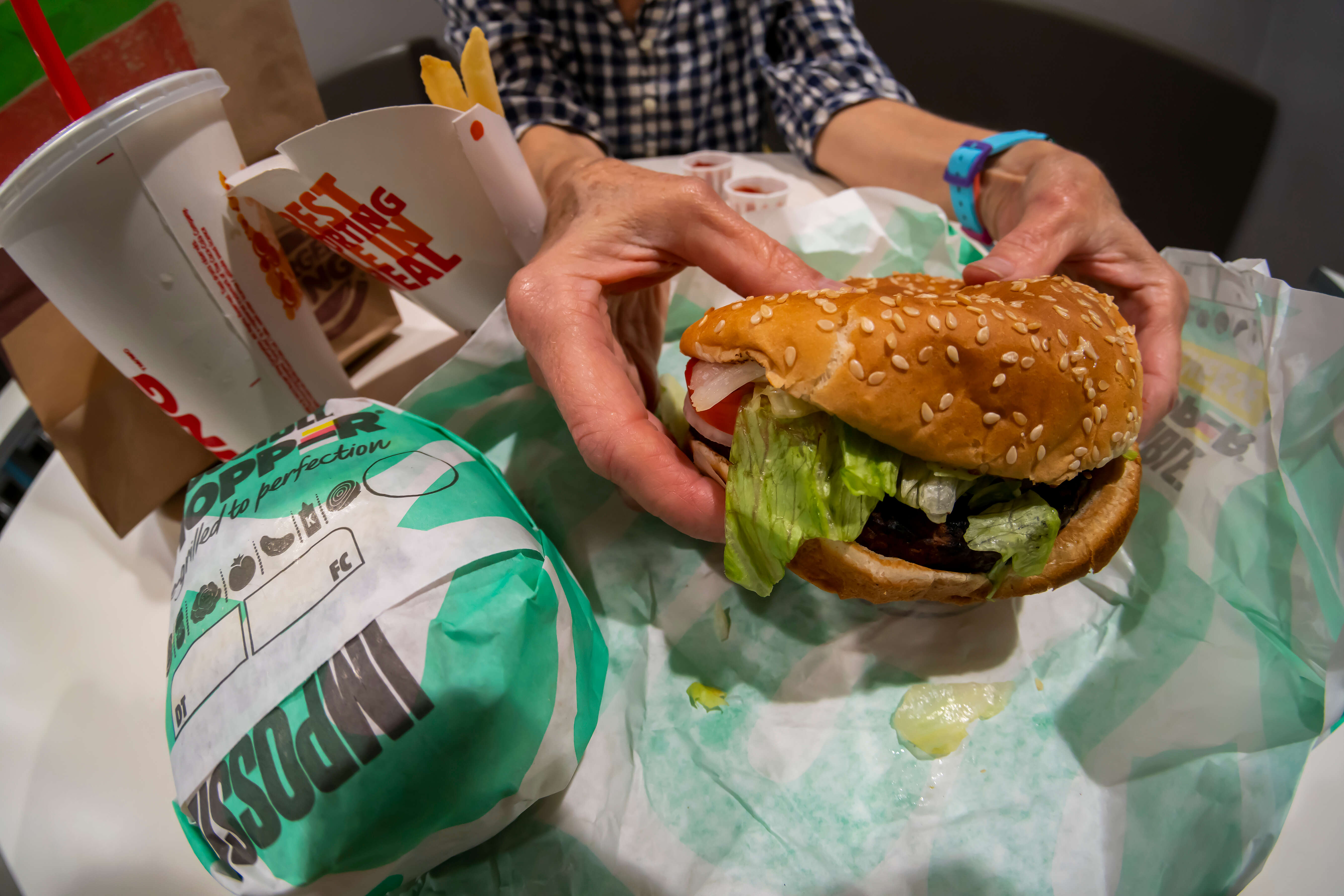 Burger King Lawsuit 2019 Is The Impossible Whopper Really Vegan Thrillist
