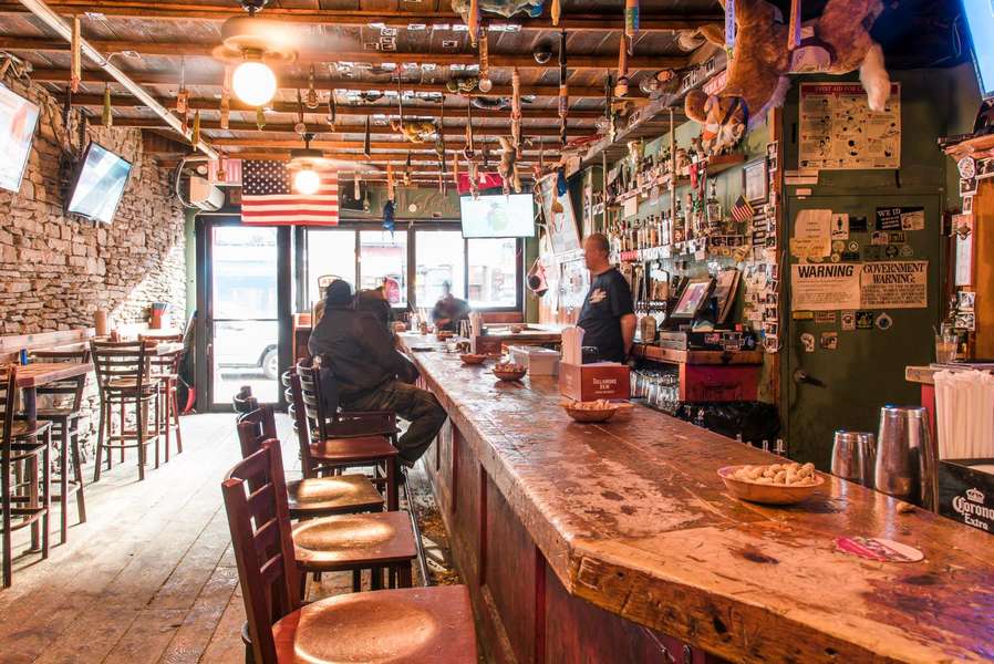 Bars With Free Snacks in NYC Where to Get Free Food While You Drink