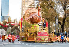 Balloons, Costumes, and Tunes! Have a Hoot at the Macy’s Thanksgiving Day Parade