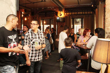 Charlies Bar & Kitchen
