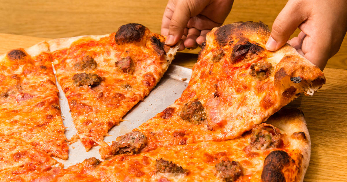 Best Pizza In America Pizza Shops And Pizzerias For Your Bucket List Thrillist