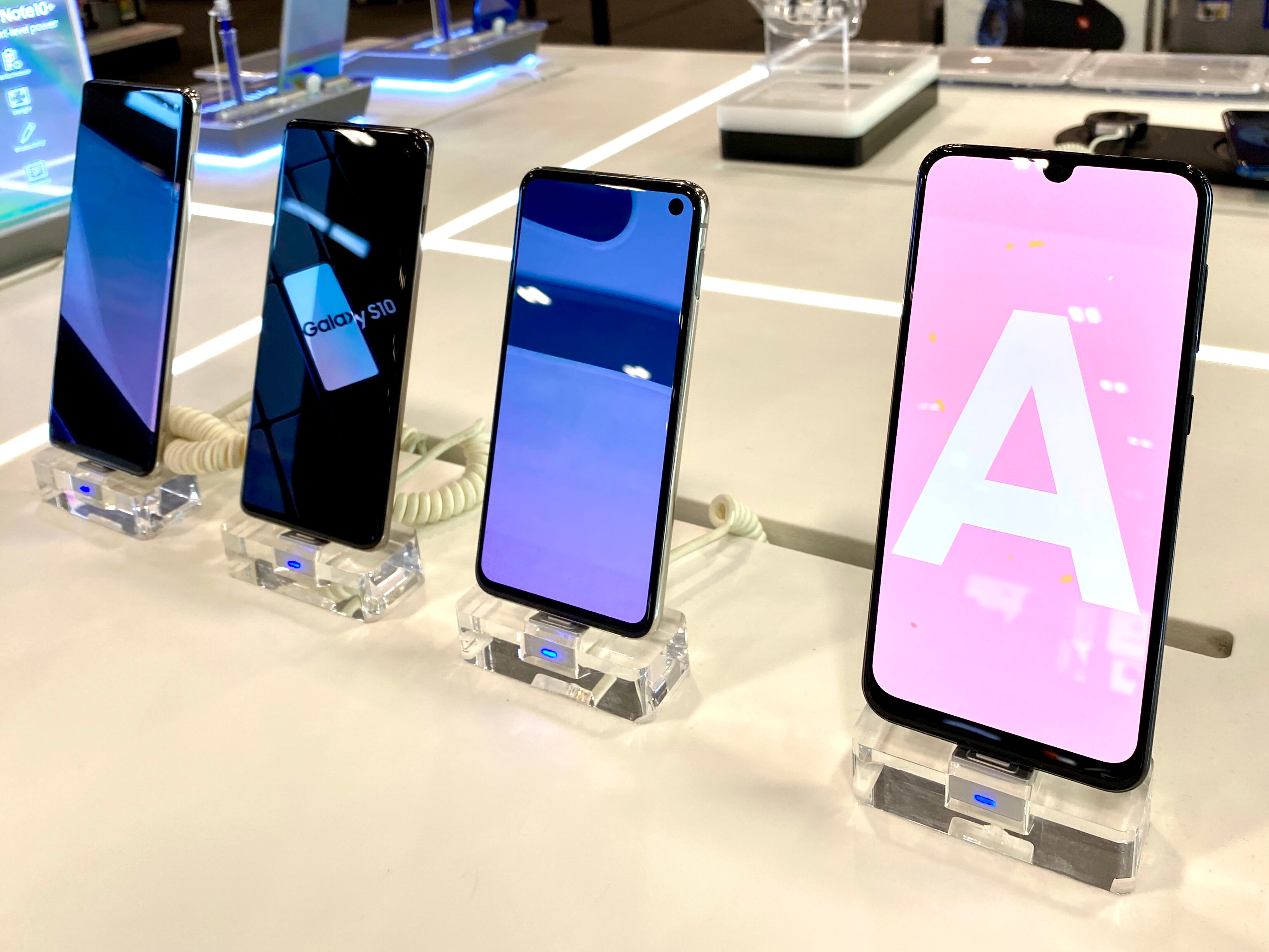 Best Black Friday Smartphone Deals 2019 Samsung Galaxy 10, iPhone 11