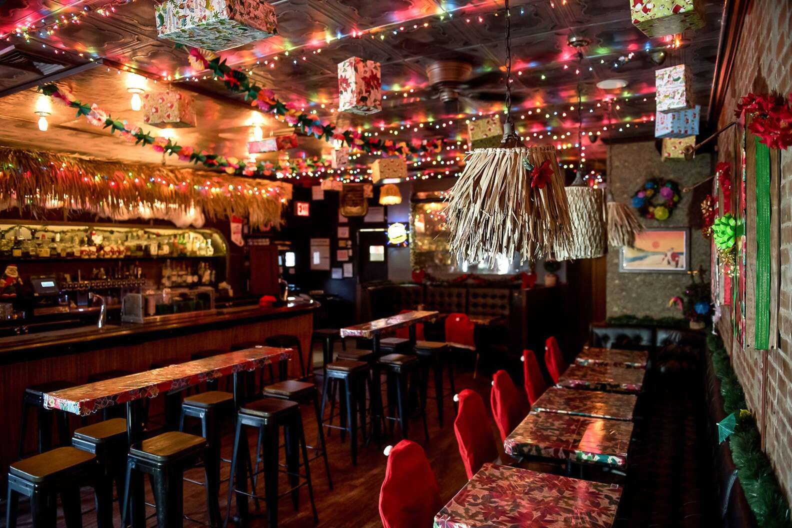 Best Pop Up Christmas Bars In Austin: Festive Places To Get Drinks ...