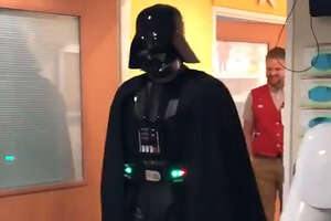 Darth Vader Surprises 8-year-old Hospital Patient