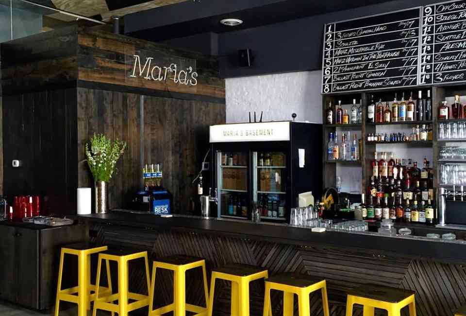 Best Bars In Chicago Cool New Places To Drink Our All Time